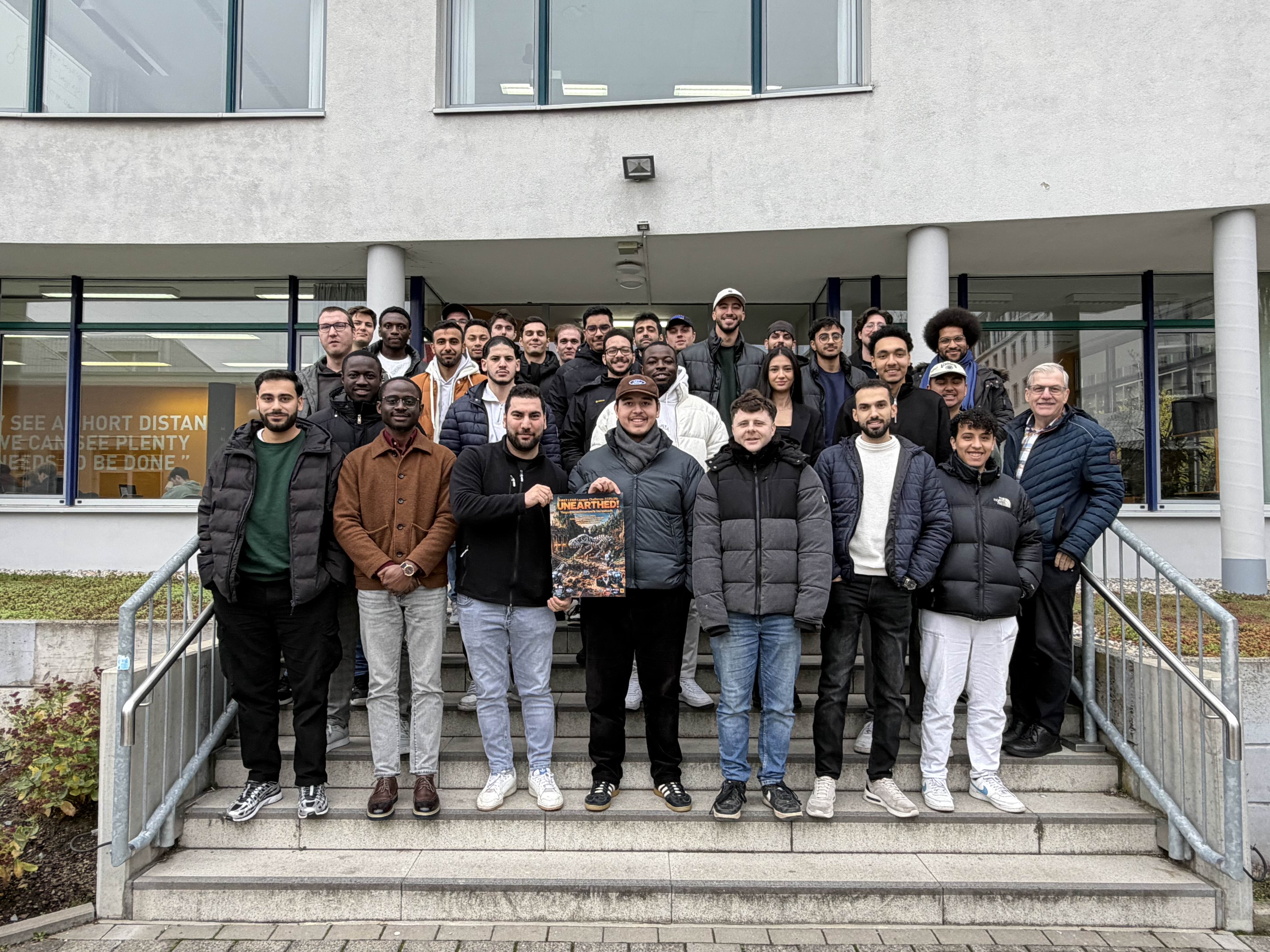 Projektteam des FLL-Regionalwettbewerbs am Fachbereich Informatik